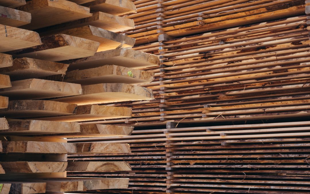 Maximizing Efficiency on the Job Site: How Lumber Delivery Services Can Help Contractors Save Time and Money